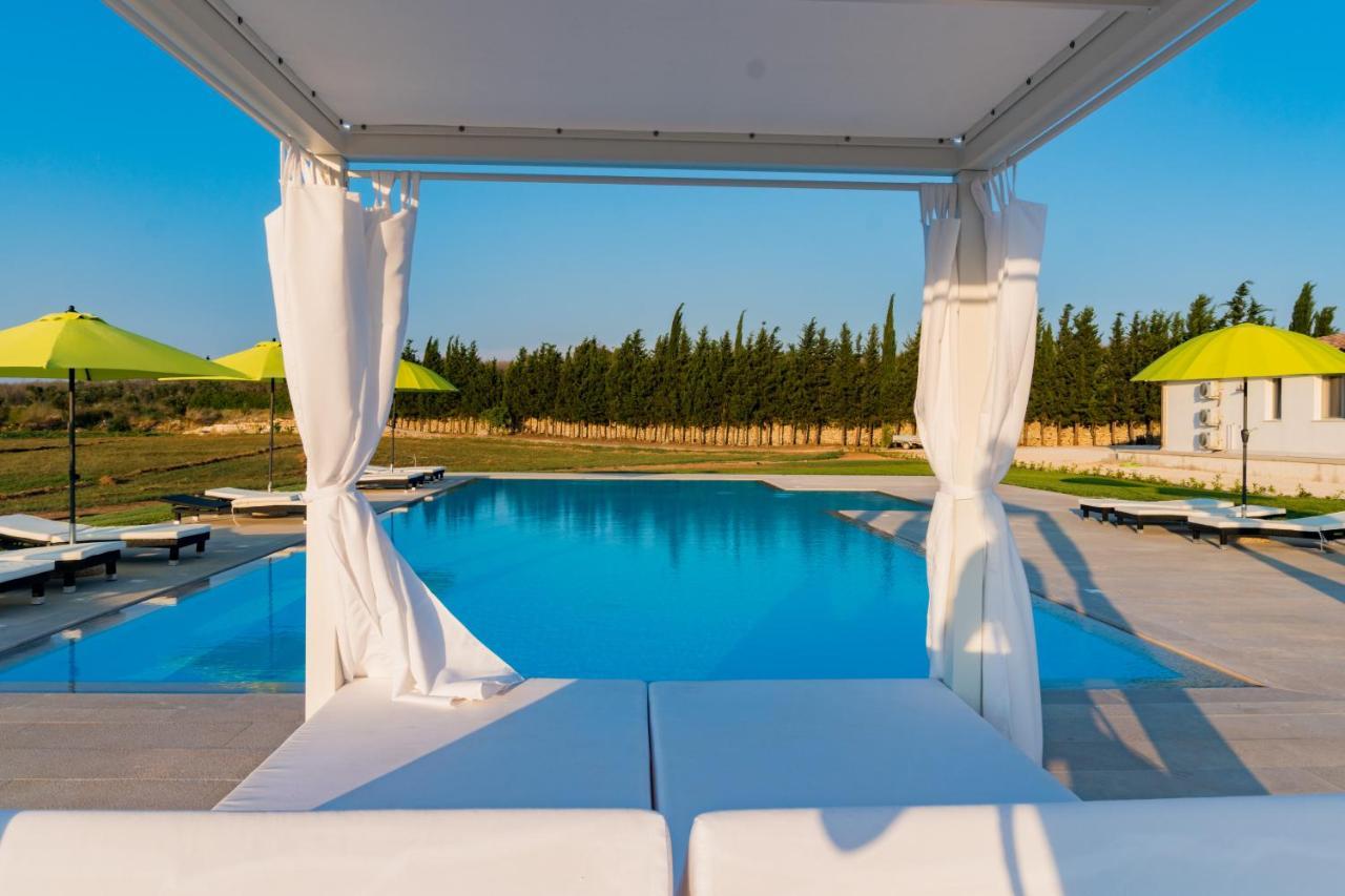 Villa Casale Cerfignano Eksteriør billede